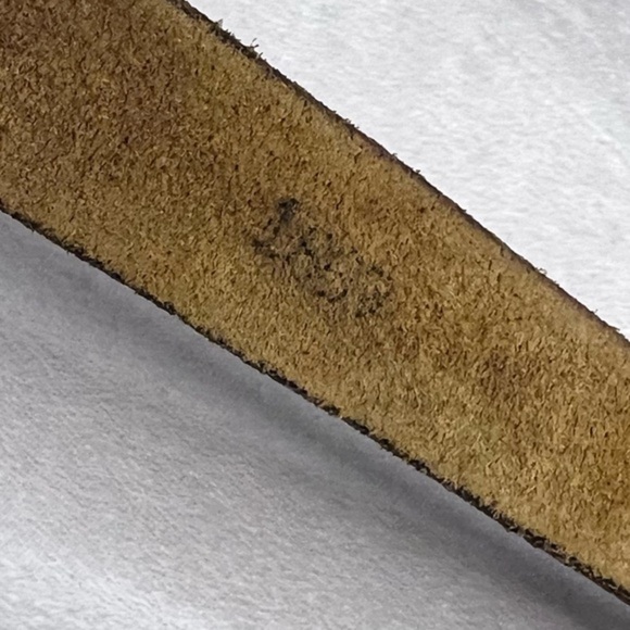 Vintage Tooled Southwest Leather Belt Brass Buckle - Picture 9 of 11